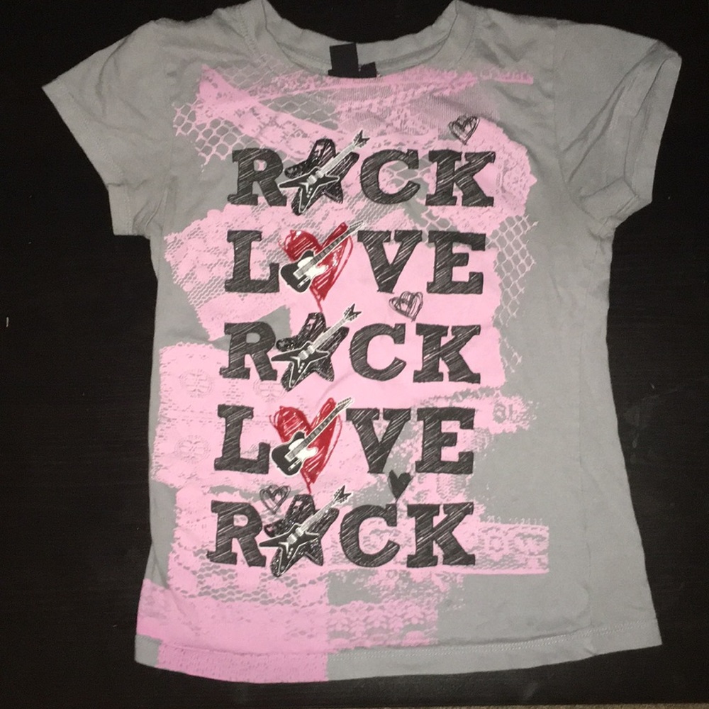 Fast Track Sports Wear, Rock Love